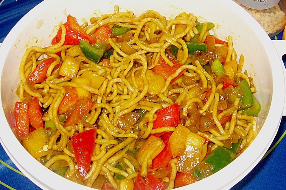 Asiatischer Nudelsalat Asiatischer Nudelsalat