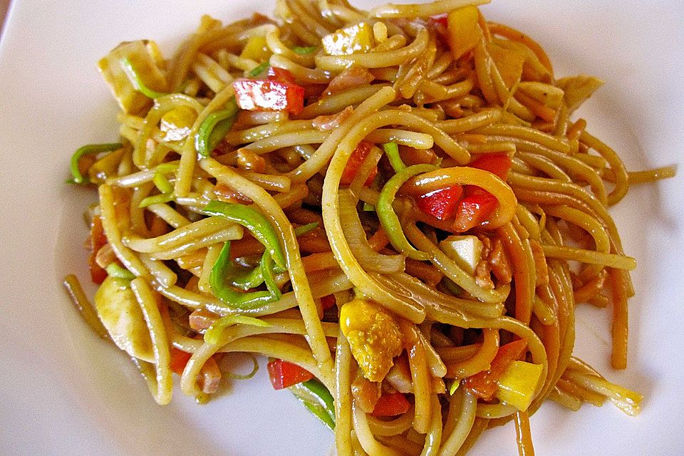 Asiatischer Nudelsalat Asiatischer Nudelsalat