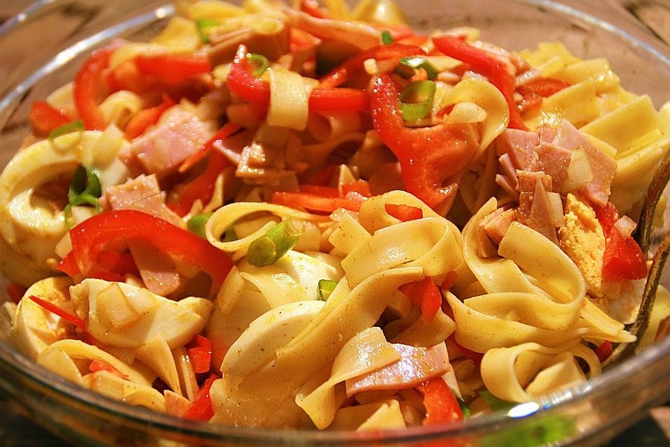Asiatischer Nudelsalat Asiatischer Nudelsalat