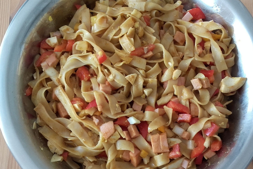 Asiatischer Nudelsalat Asiatischer Nudelsalat