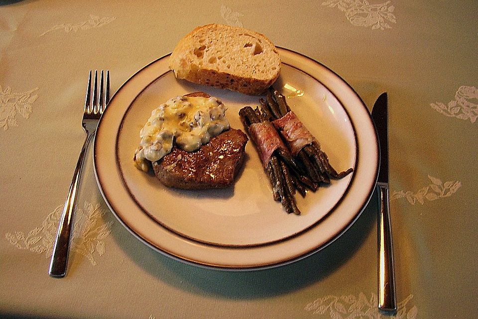 Rinderhüftsteak mit Pfifferlingsrahmsauce