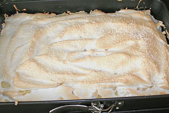 Apfelschnitten mit Schneehaube von Sandi1980| Chefkoch