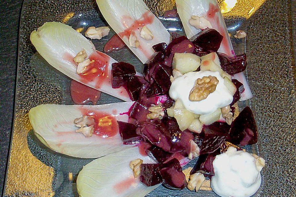 Chicoree - Salat mit Roquefort