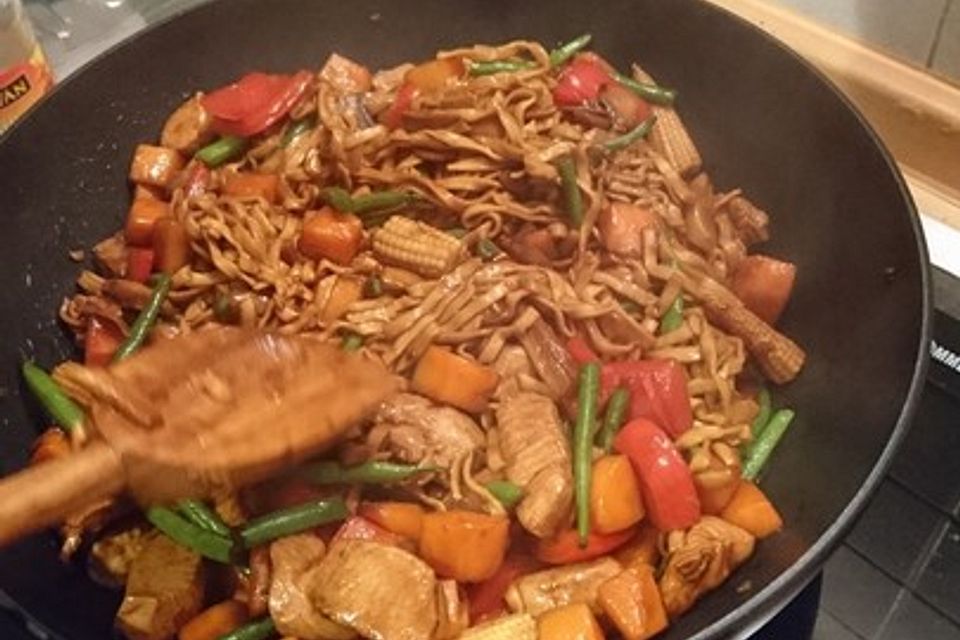 Wok - Nudel - Pfanne