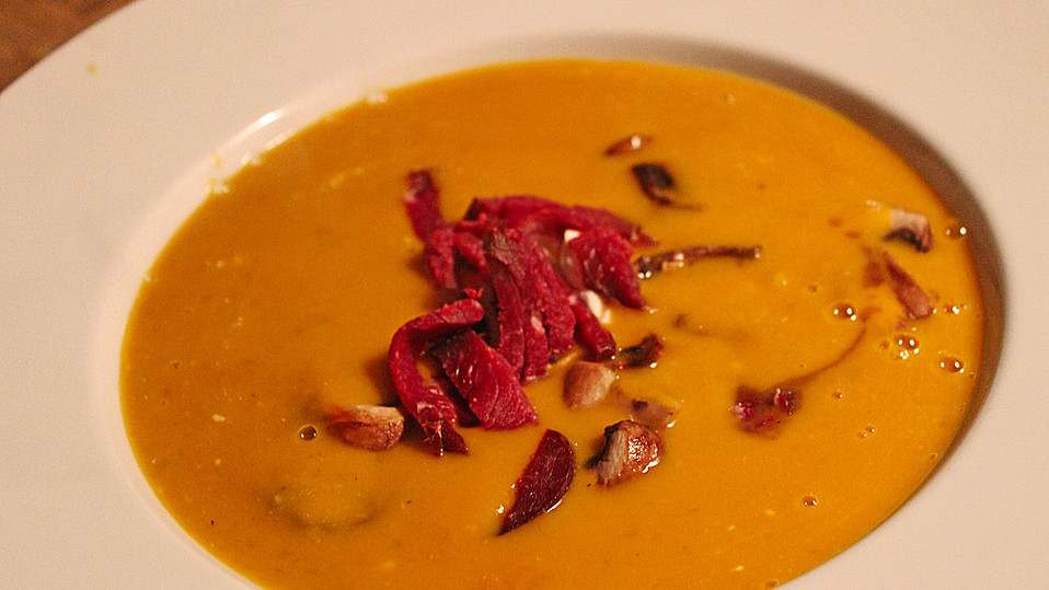 Kürbissuppe mit Maroni von Happiness Kürbissuppe mit Maroni von Happiness