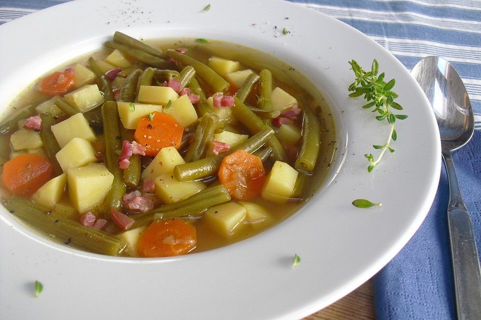 Leckere grüne Bohnensuppe