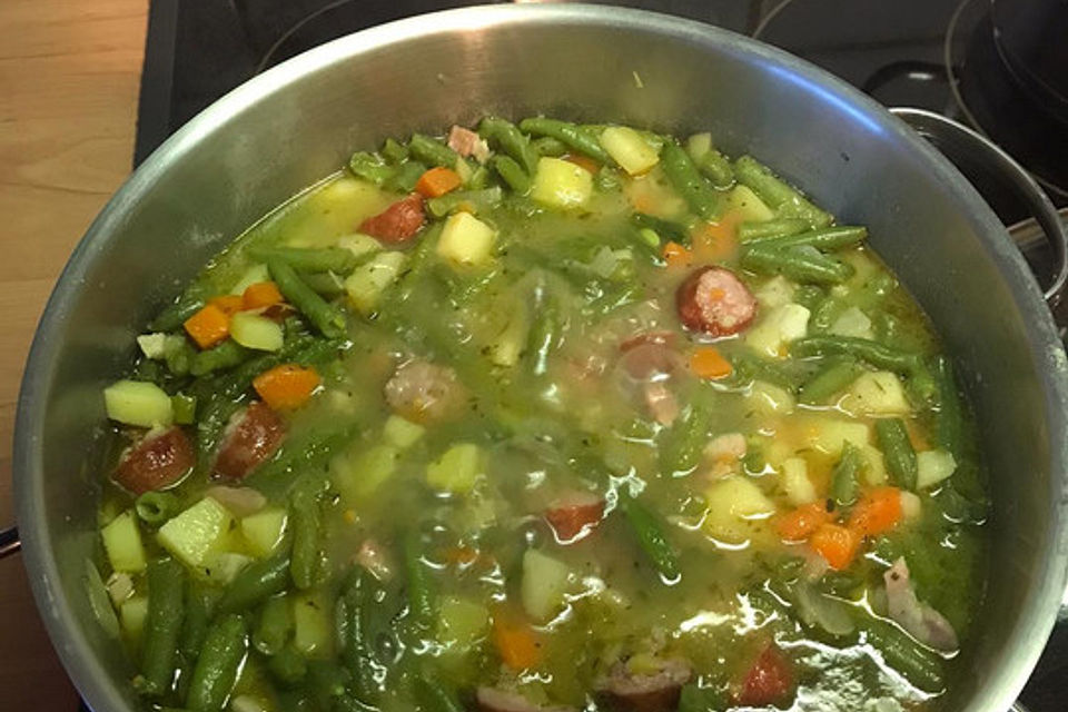 Leckere grüne Bohnensuppe