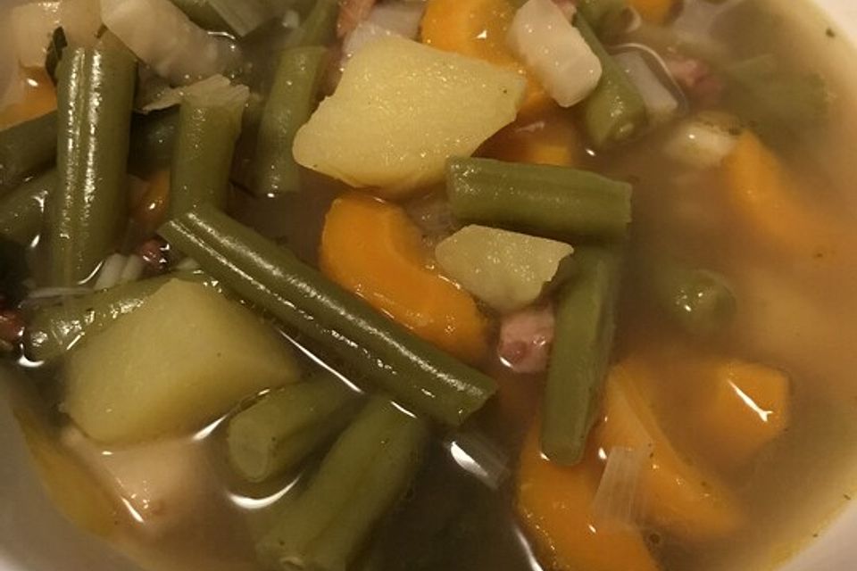 Leckere grüne Bohnensuppe