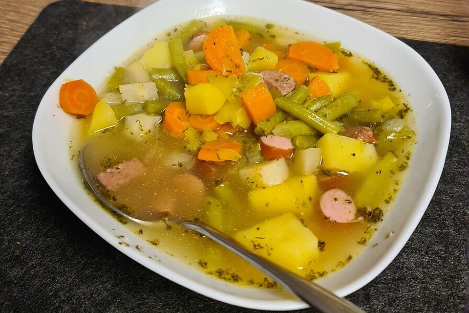 Leckere grüne Bohnensuppe