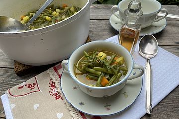 Leckere grüne Bohnensuppe