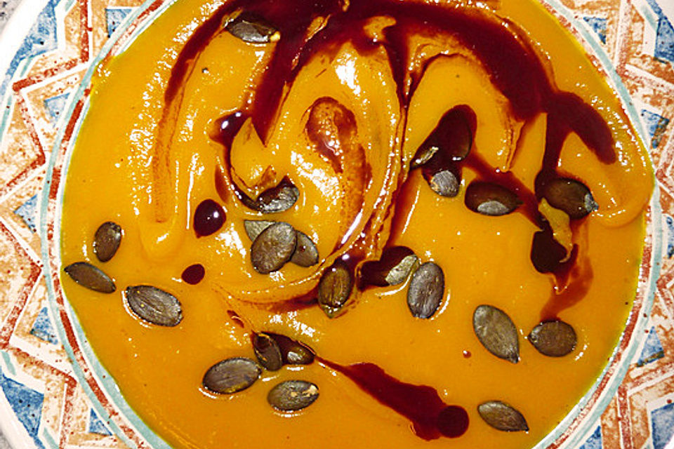 Karibische Kürbiscremesuppe Karibische Kürbiscremesuppe