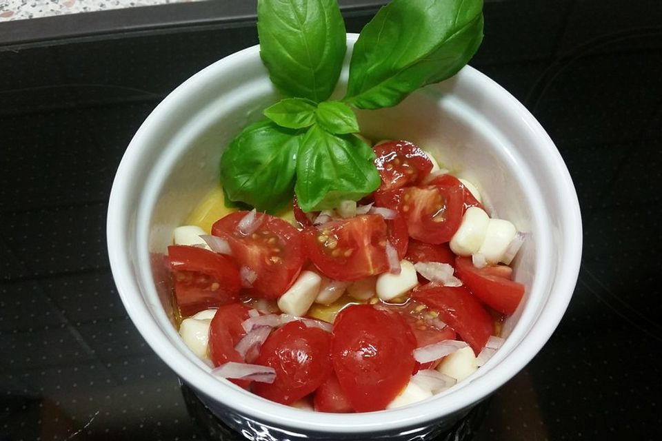 Tomaten - Mozzarella - Salat