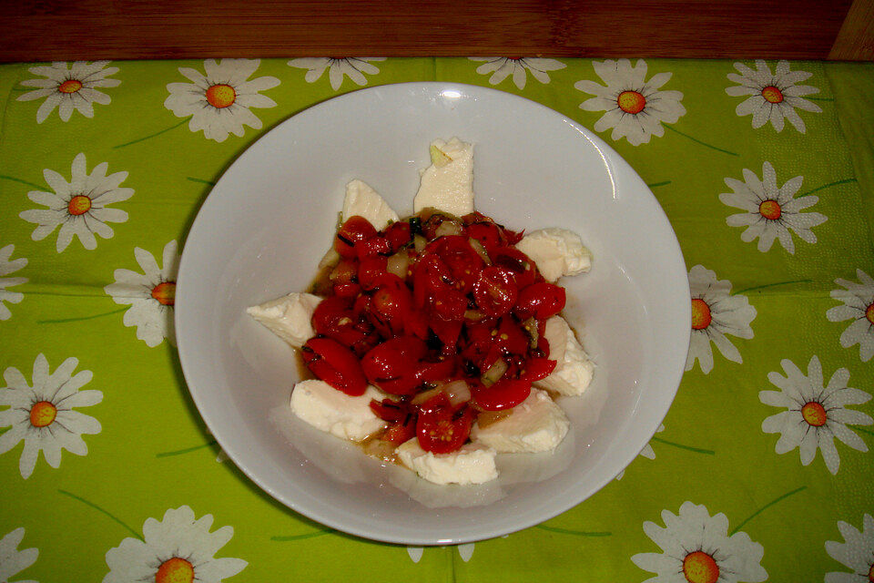 Tomaten - Mozzarella - Salat