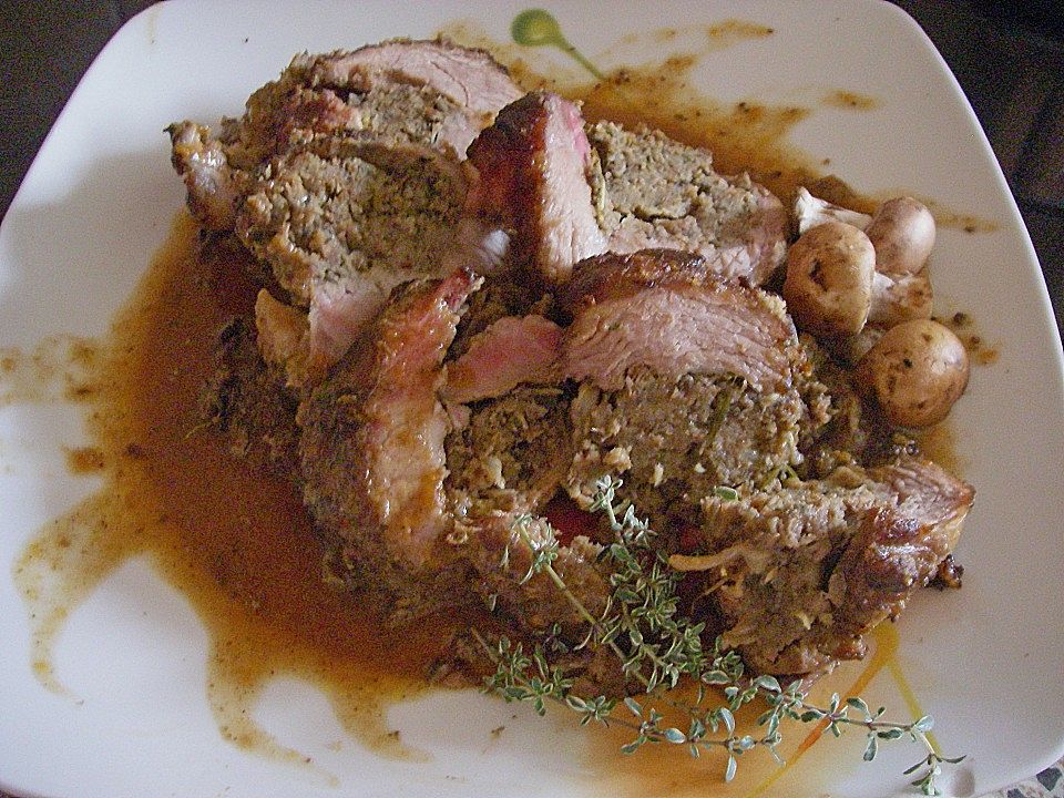 Kalbsbraten, gefüllt mit Kräuter - Champignons von chatizia07| Chefkoch