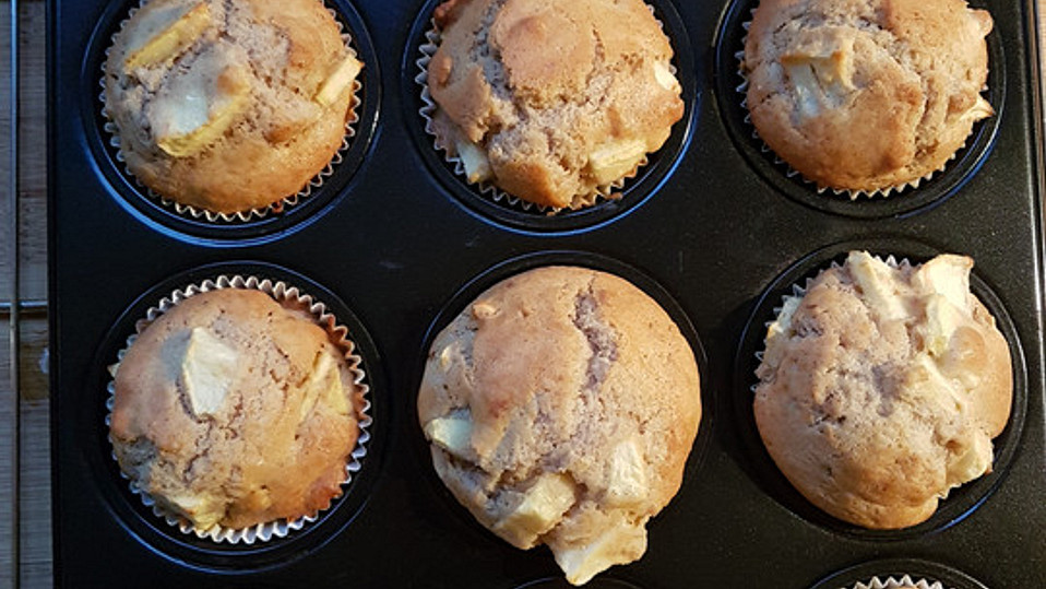 Apfel-Nussmuffins von geferle Apfel-Nussmuffins von geferle